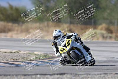 media/Oct-04-2025-CVMA (Sat) [[408bcdd6e4]]/Race 13-Amateur Supersport Open/